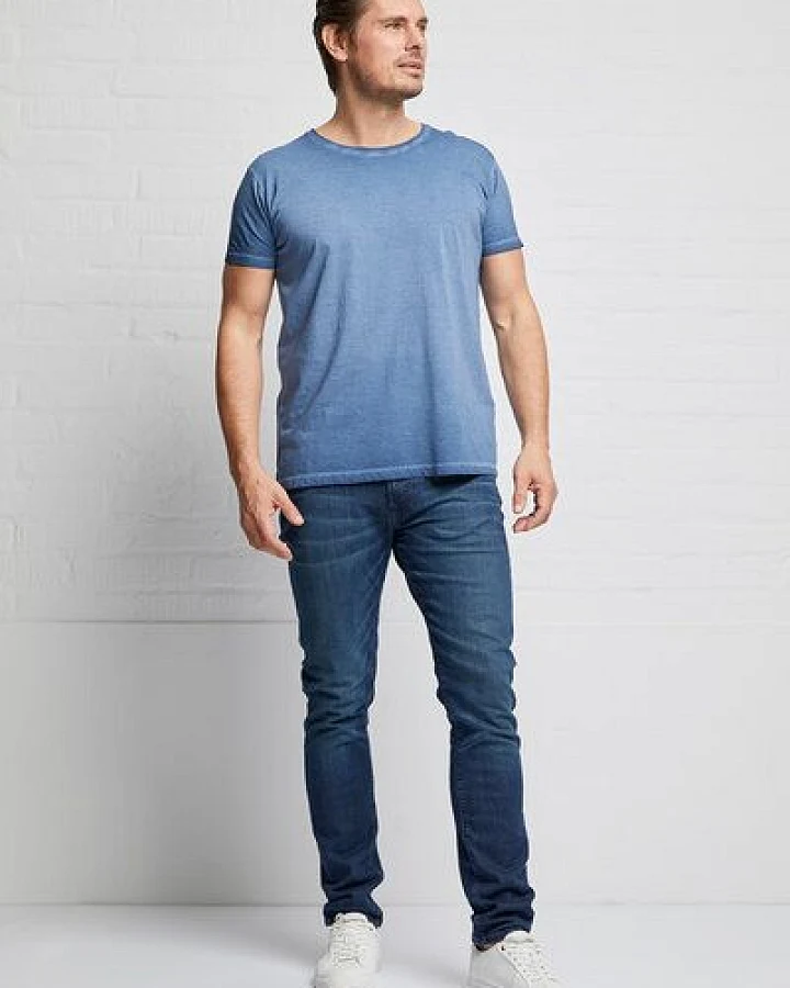 Blau