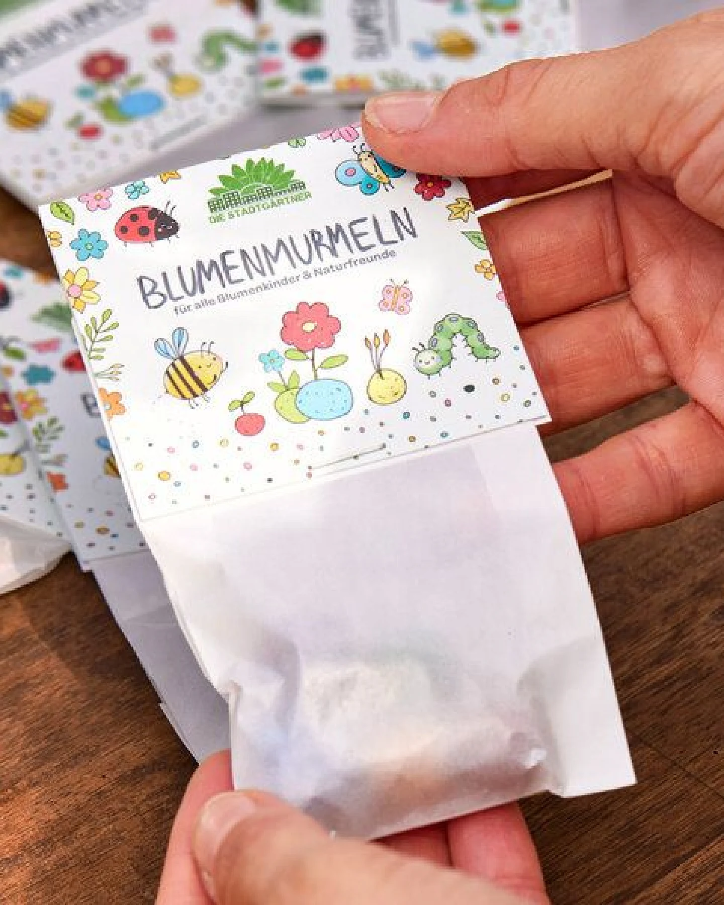 Die Stadtgärtner Set aus 10 x 5 bunten Blumenmurmeln für Kinder I Mitgebsel für den Kindergeburtstag I Abschiedsgeschenk – Ansicht 2