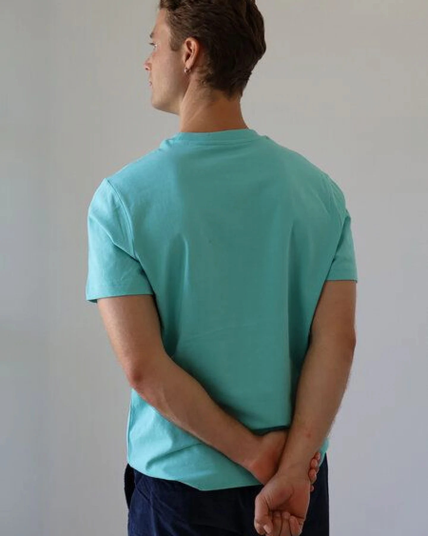 Kultgut Artdesign - Flauschiges Oversize Shirt 100% Biobaumwolle / Shark – Ansicht 2