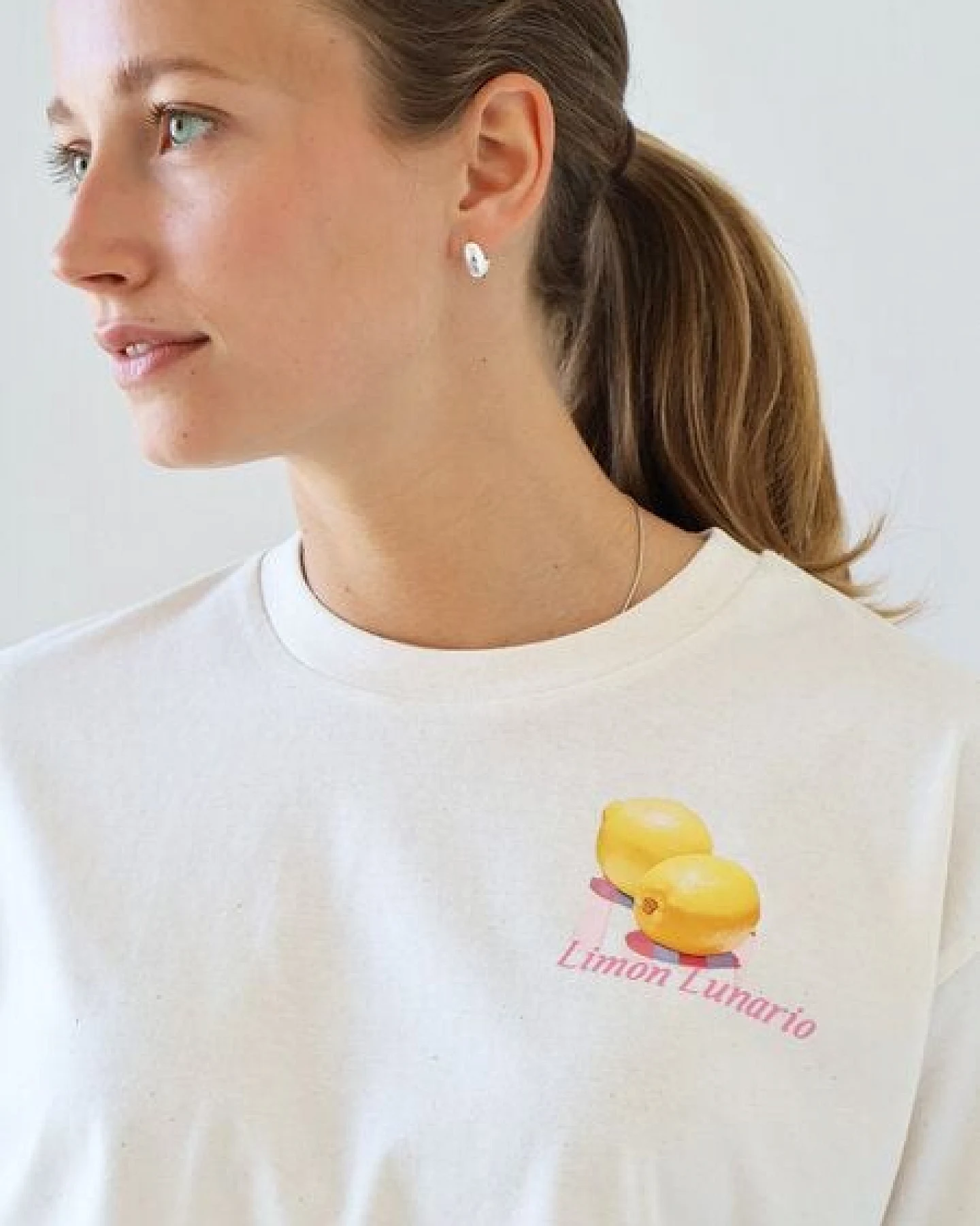 Kultgut Artdesign - Shirt 100% Biobaumwolle - Boxiform- /Limon Lunario – Ansicht 2