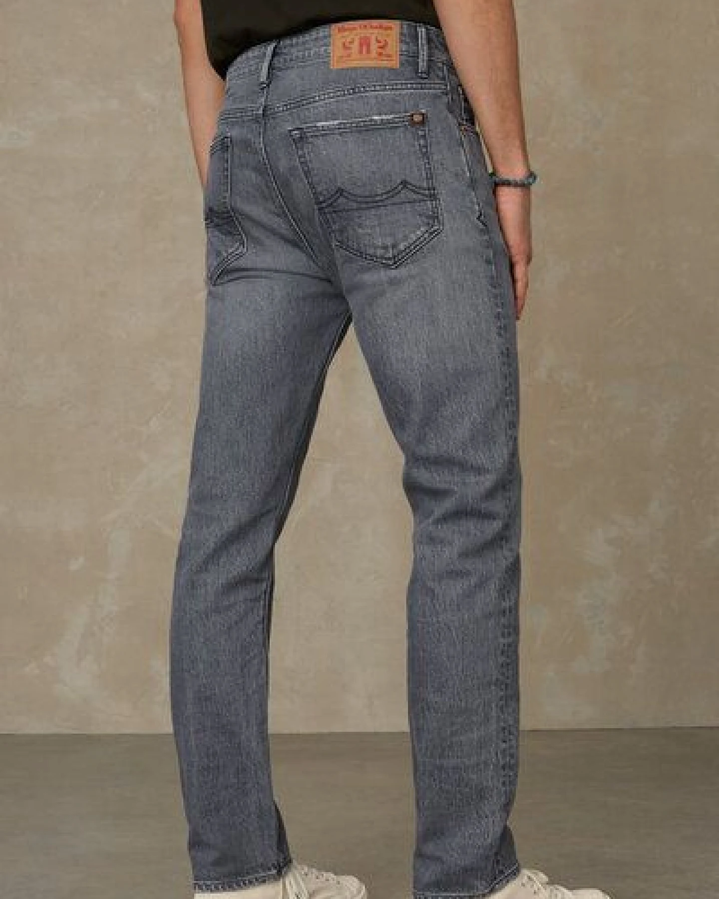 Kings Of Indigo Slim-Fit Jeans aus Recycling und Bio Baumwolle - John - Carson Flintstone – Ansicht 2