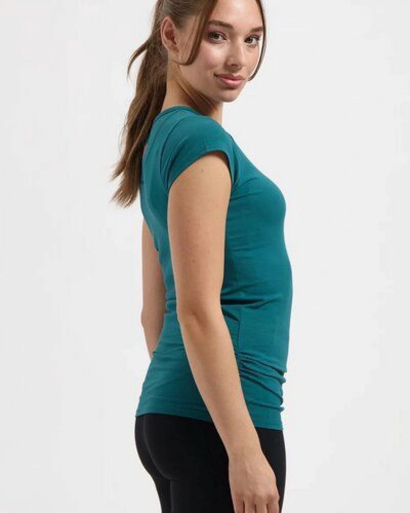 Urban Goddess Zefira Yoga Tee – Ansicht 3