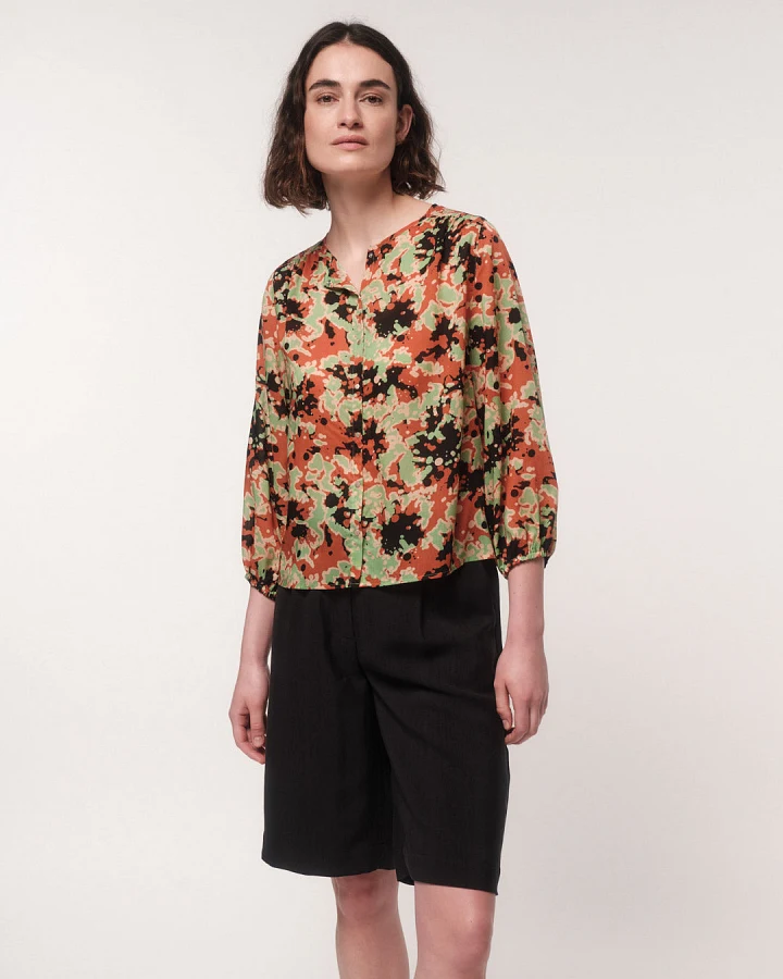 Bluse Print Powerful Bloom