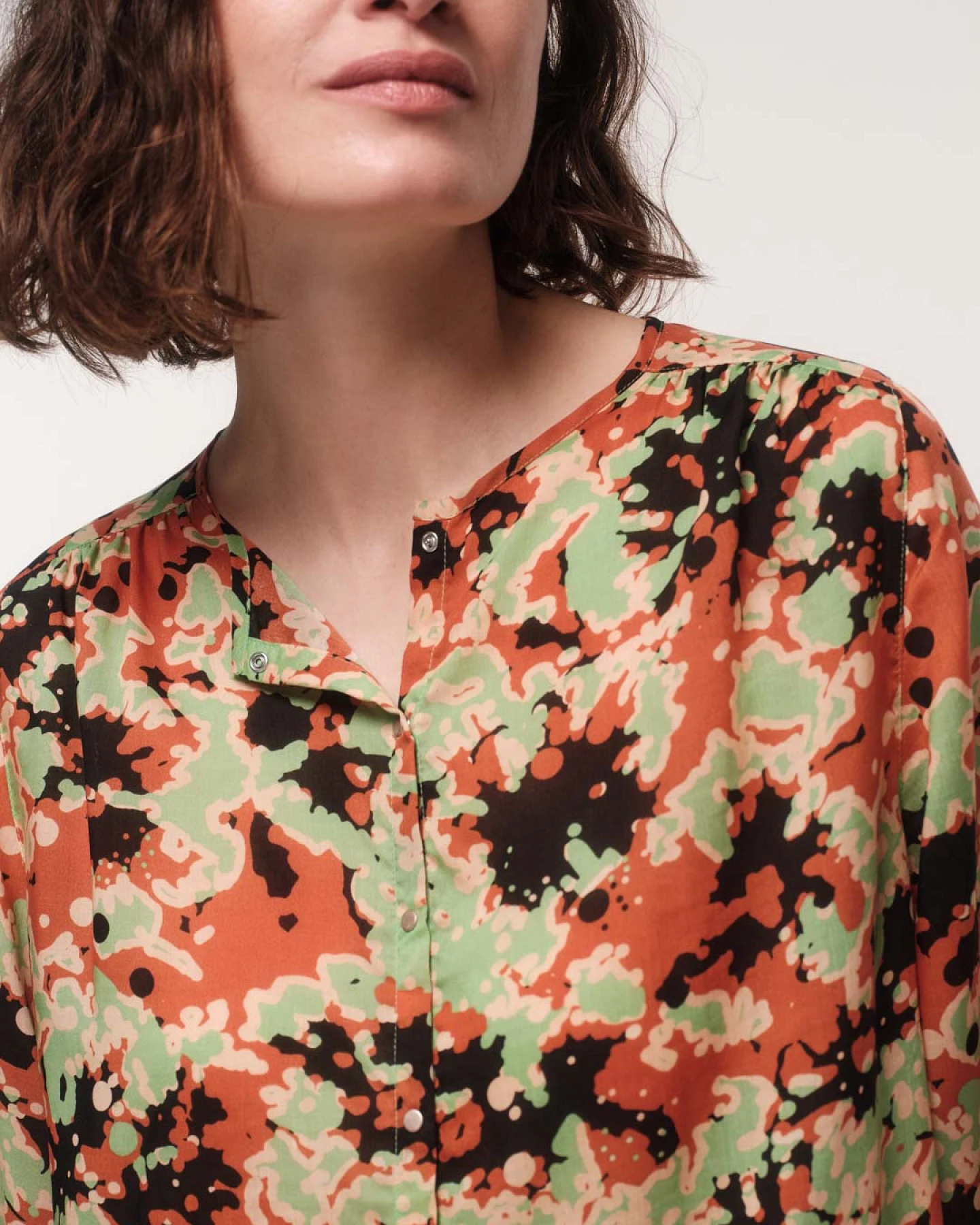 Bluse Print Powerful Bloom – Ansicht 3