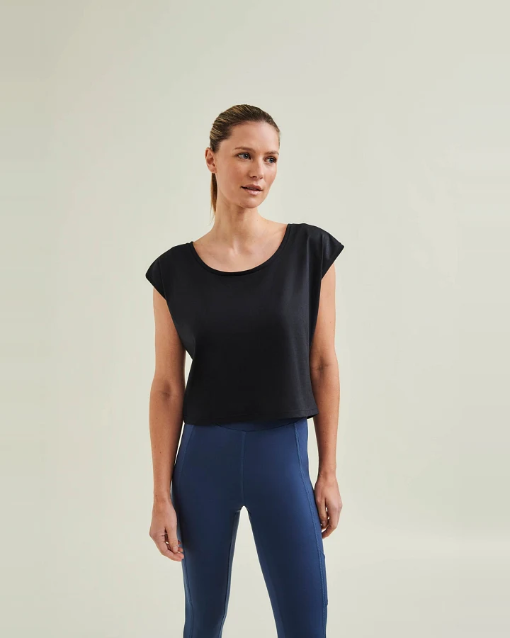 Wellicious Cropped Dance Vest - Caviar Black XL
