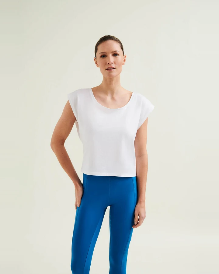 Wellicious Cropped Dance Vest - Diamond White XL
