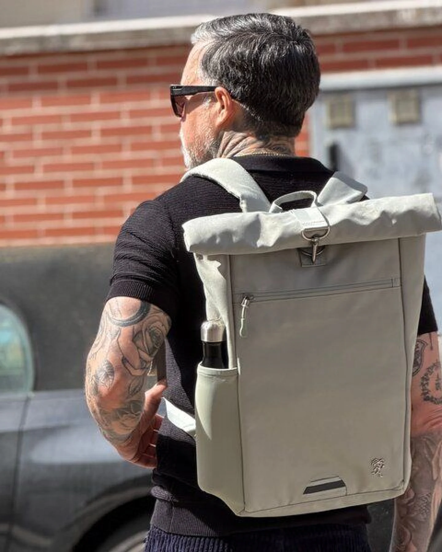 FUCHS & REBELL PIET Rolltop Rucksack – Stylisch & praktisch mit Rücken-Zipper – Ansicht 2
