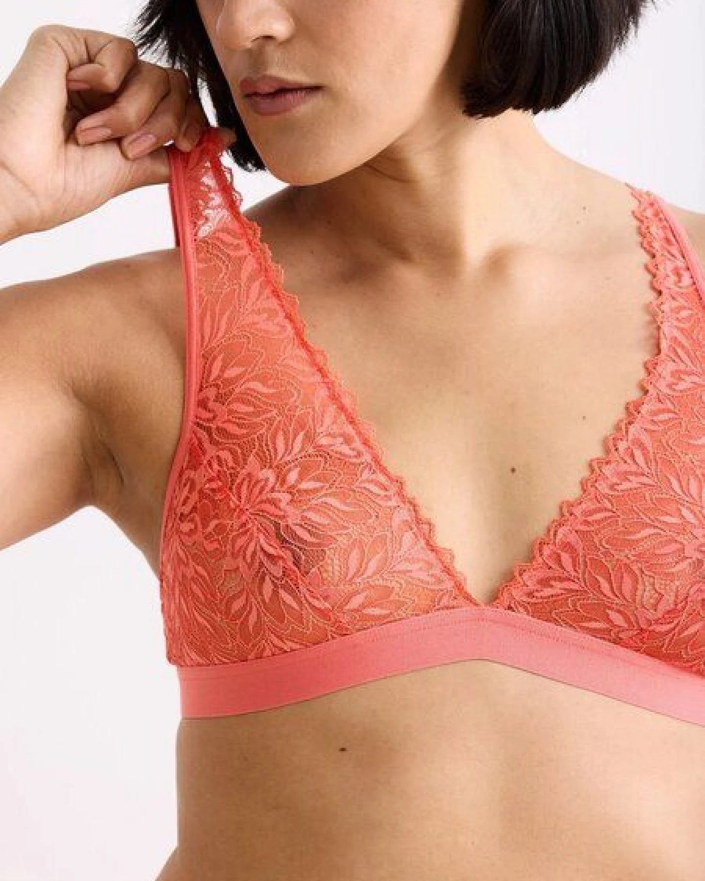 erlich textil Dreamy Lace Plunge Bra BH mit Spitze, made in Europe – Ansicht 3