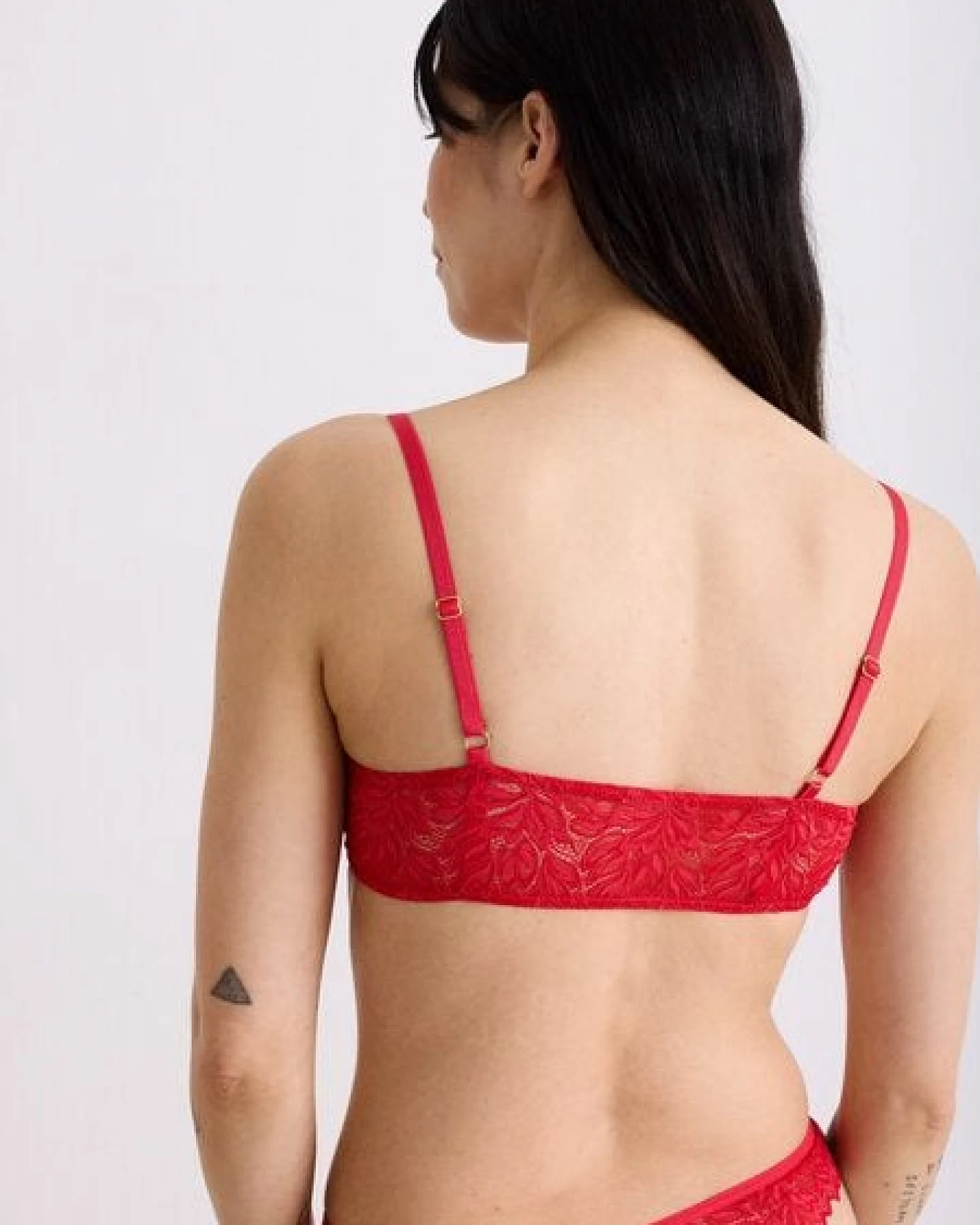 erlich textil Dreamy Lace Bandeau Bralette mit Spitze aus recyceltem Polyamid, made in Europe – Ansicht 4