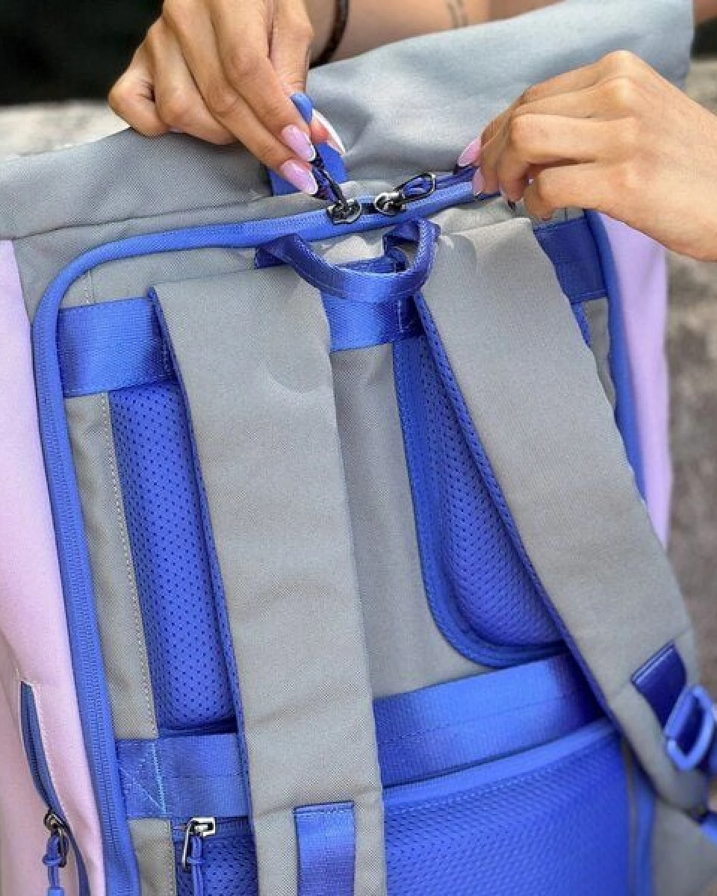 FUCHS & REBELL PIET Rolltop Rucksack – Stylisch & praktisch mit Rücken-Zipper – Ansicht 4