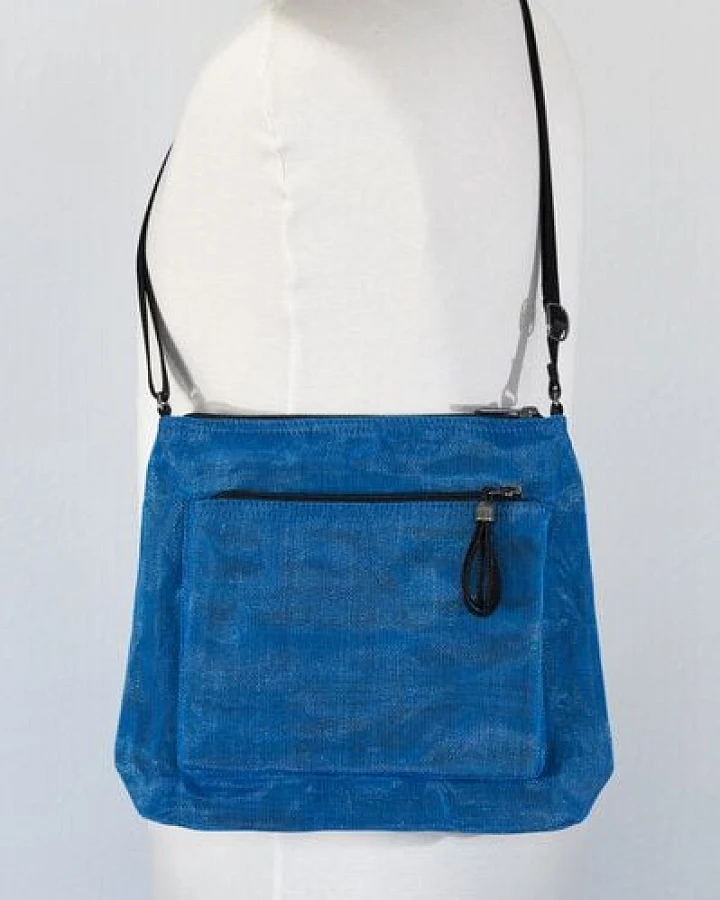 Blau