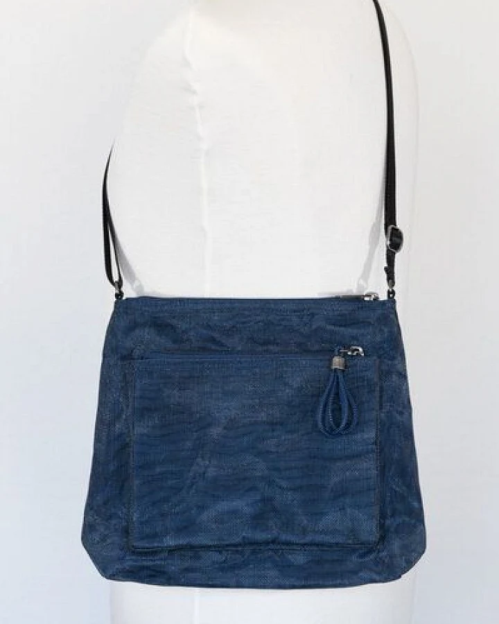 Blau