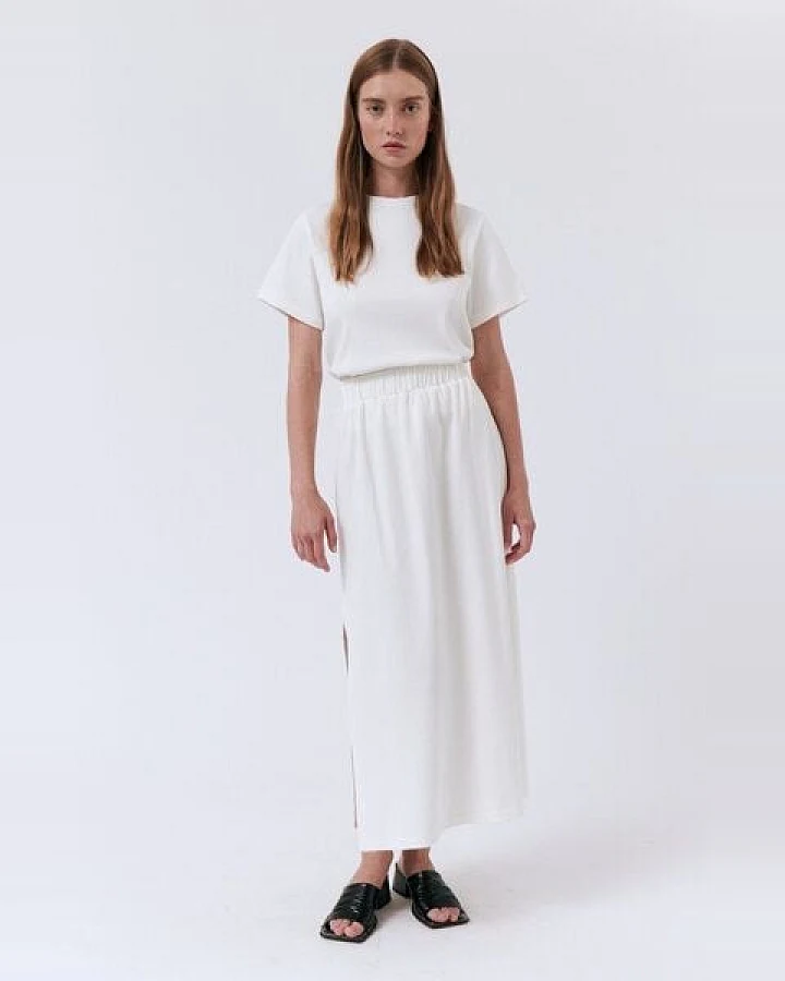 amt.studio "Bahia Skirt" Jersey Rock Fein-Ripp Midirock mit Gummibund
