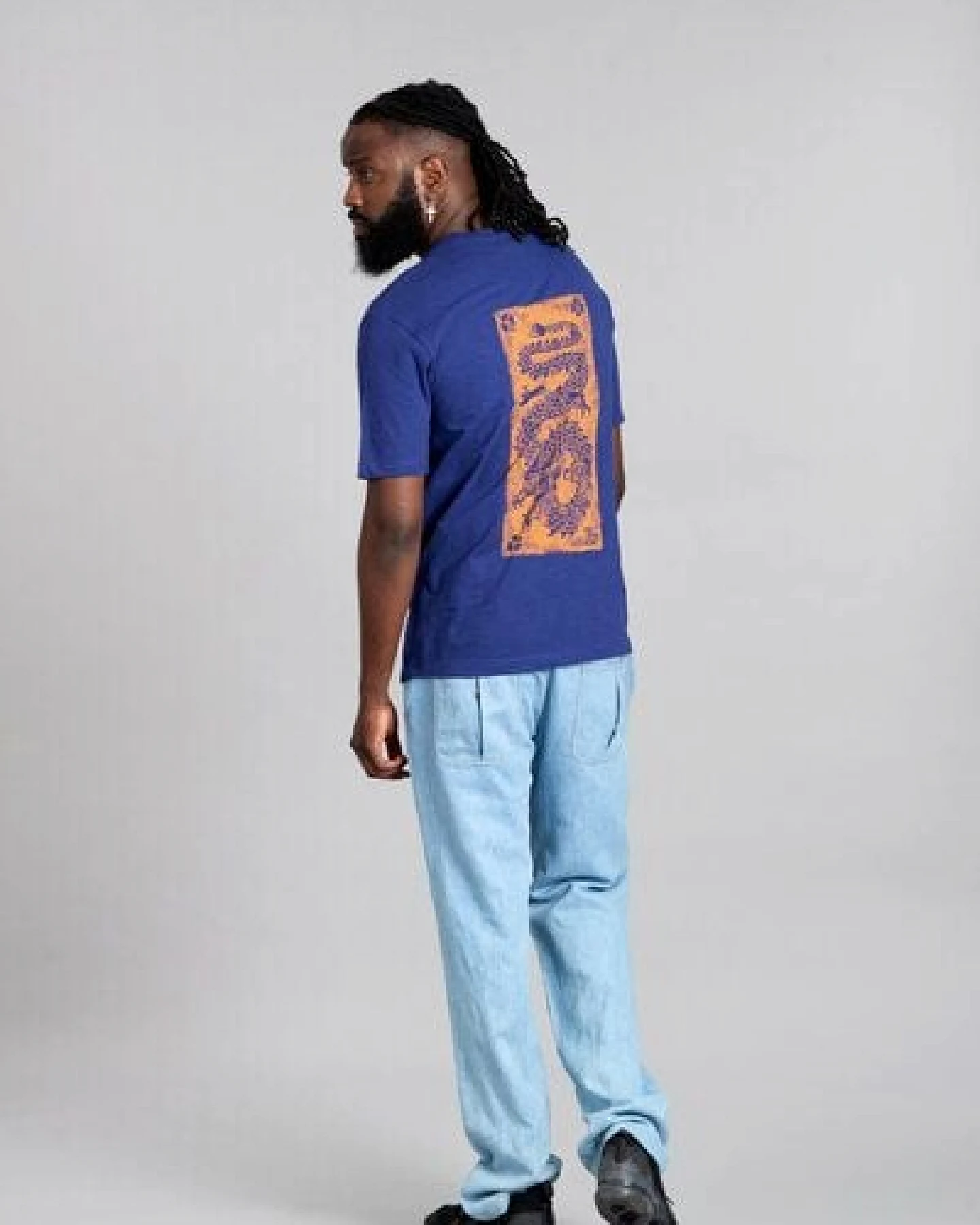 Komodo Leinen Hose in Jeans Optik Modell: Joshua – Ansicht 2