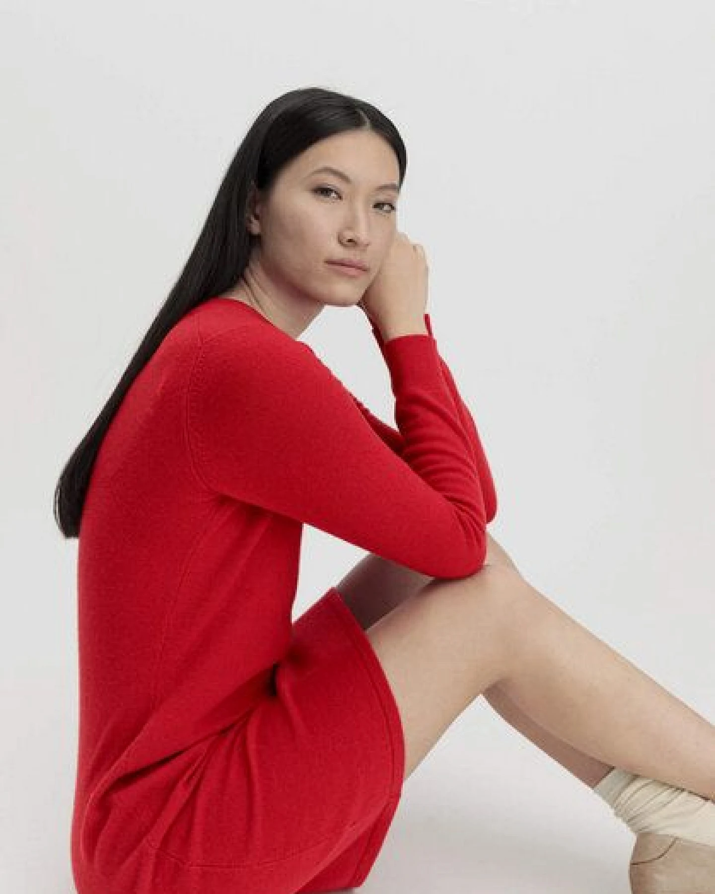 hessnatur Strickkleid Mini Regular aus weicher Schurwolle mit Kaschmir – Ansicht 2