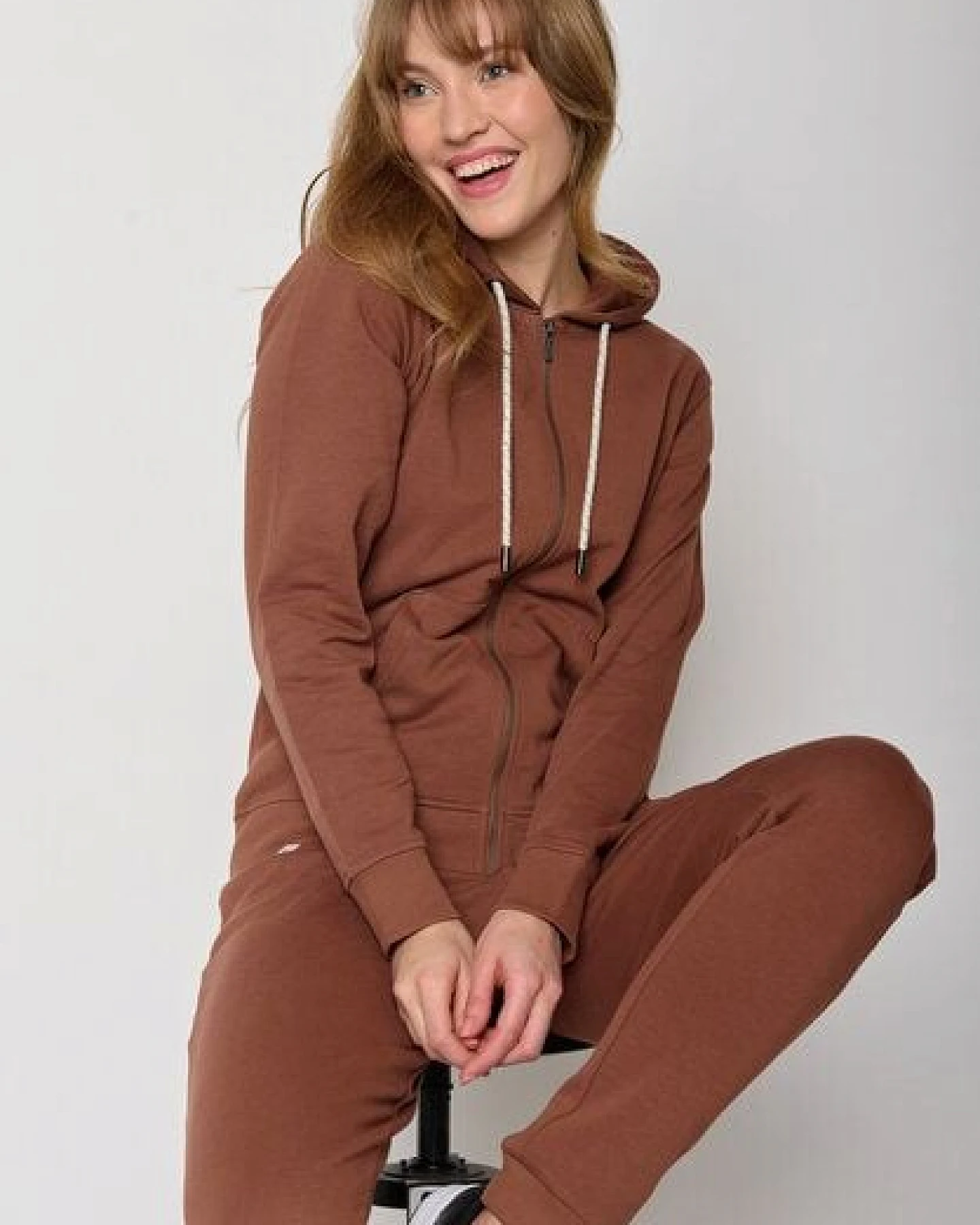 GREENBOMB Basic Vivid - Gemütliche Zipjacke aus Bio-Baumwolle / GOTS / Fair & Vegan – Ansicht 3