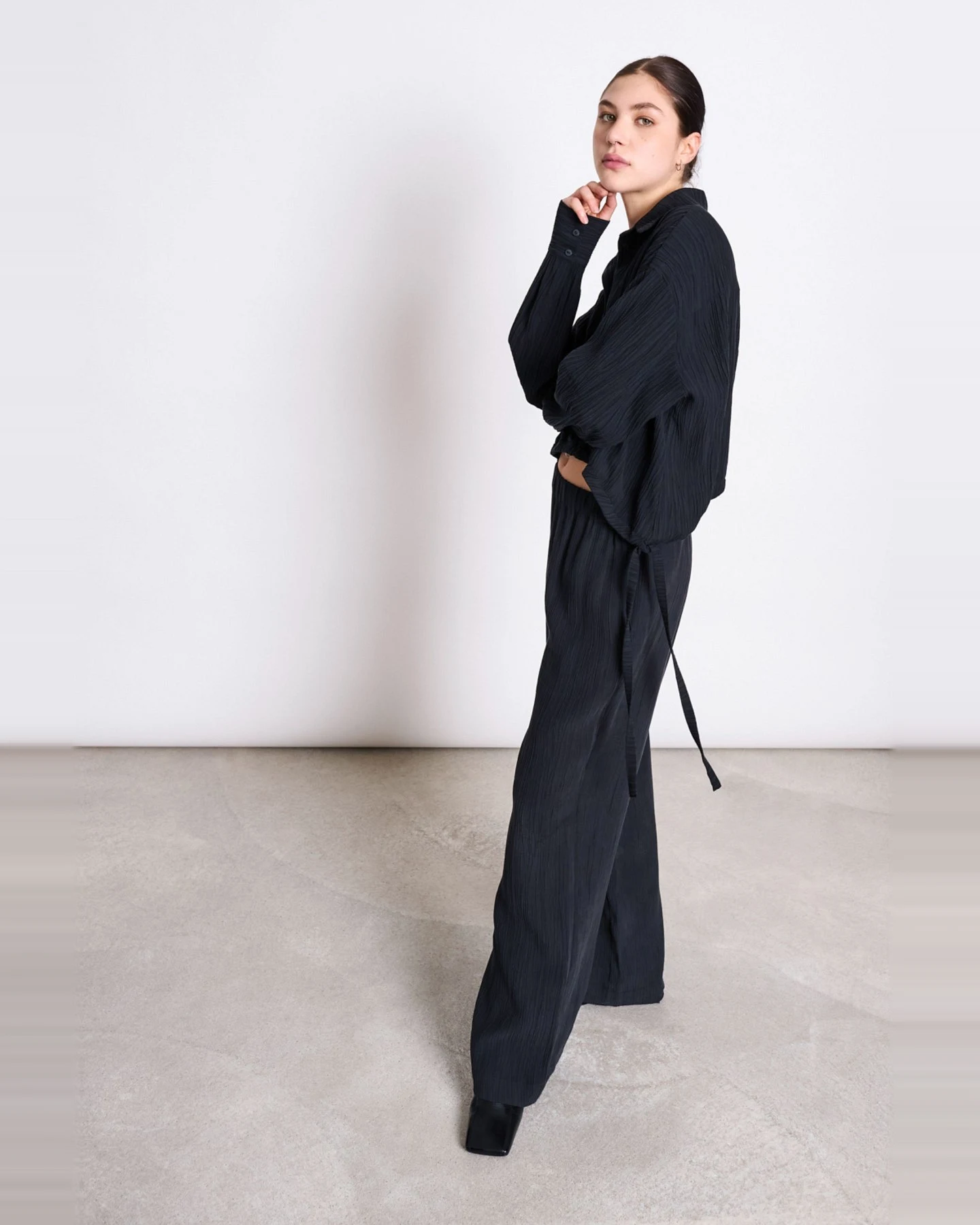 Bluse Isted Clinkle Schwarz – Ansicht 2