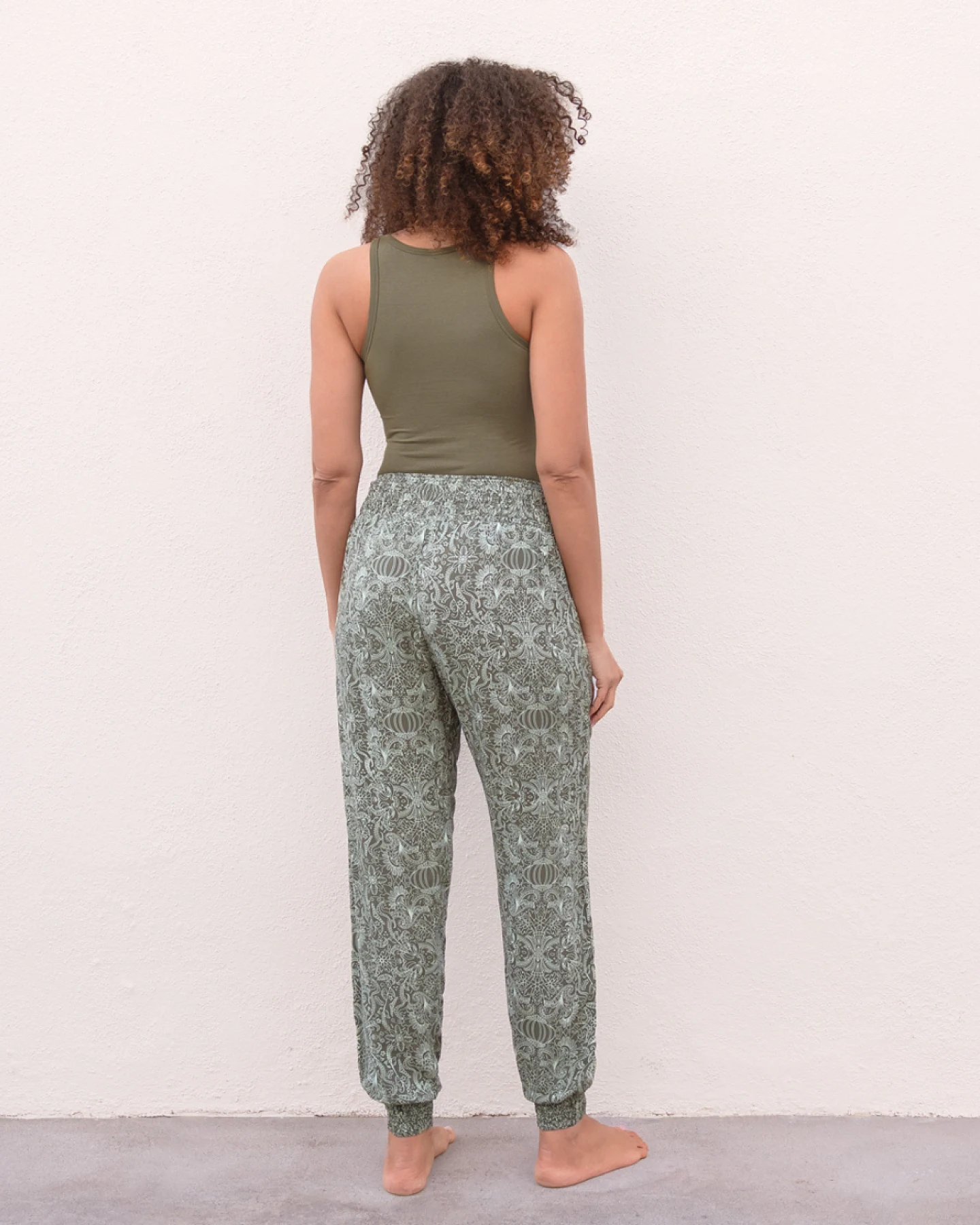 Jaya Organics Yogahose Ananda - Paisley Olive M – Ansicht 2