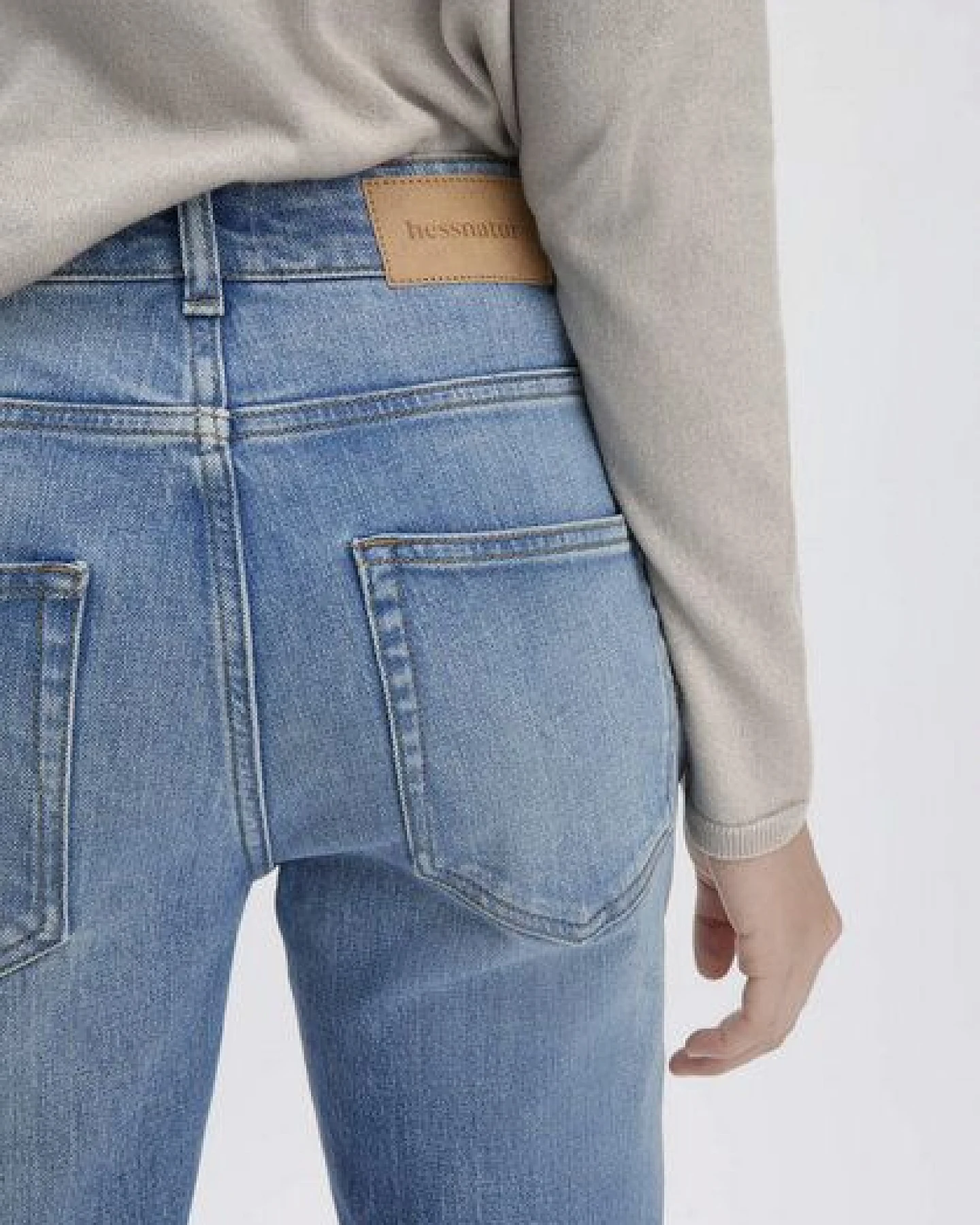 hessnatur Jeans HANNA High Rise Mom Fit aus softem Bio-Denim – Ansicht 2