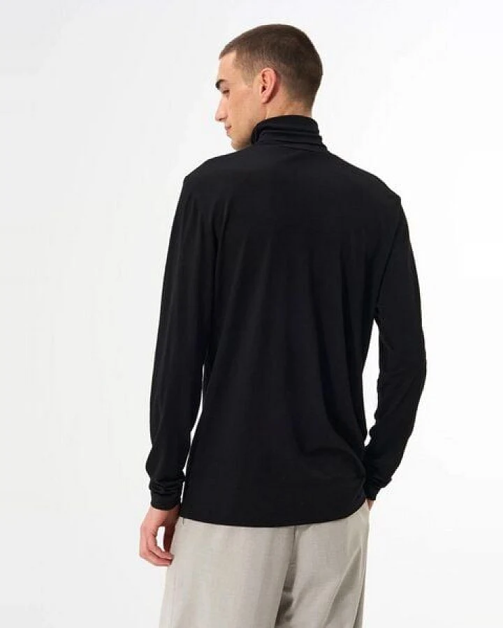 pinqponq Rollkragenpullover aus Merinowolle