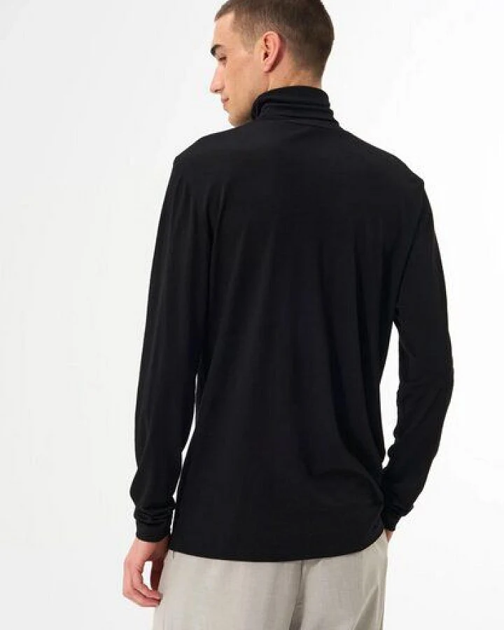 pinqponq Rollkragenpullover aus Merinowolle