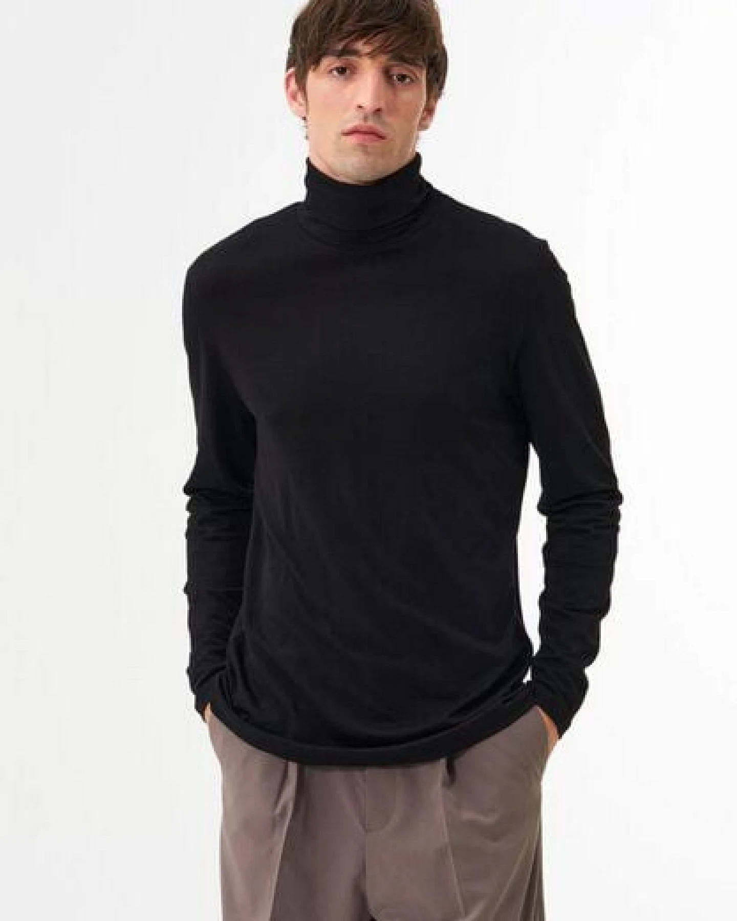 pinqponq Rollkragenpullover aus Merinowolle – Ansicht 4