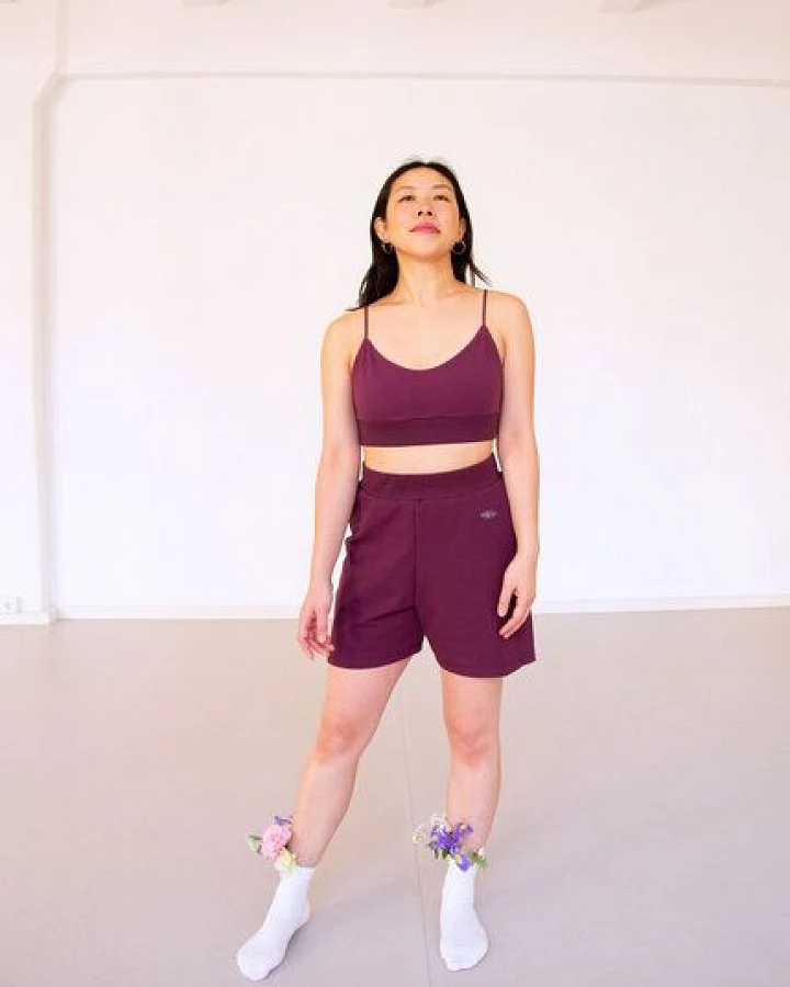 ÆVRIL Unisex Kurze Shorts // Aubergine // Bio-Baumwolle