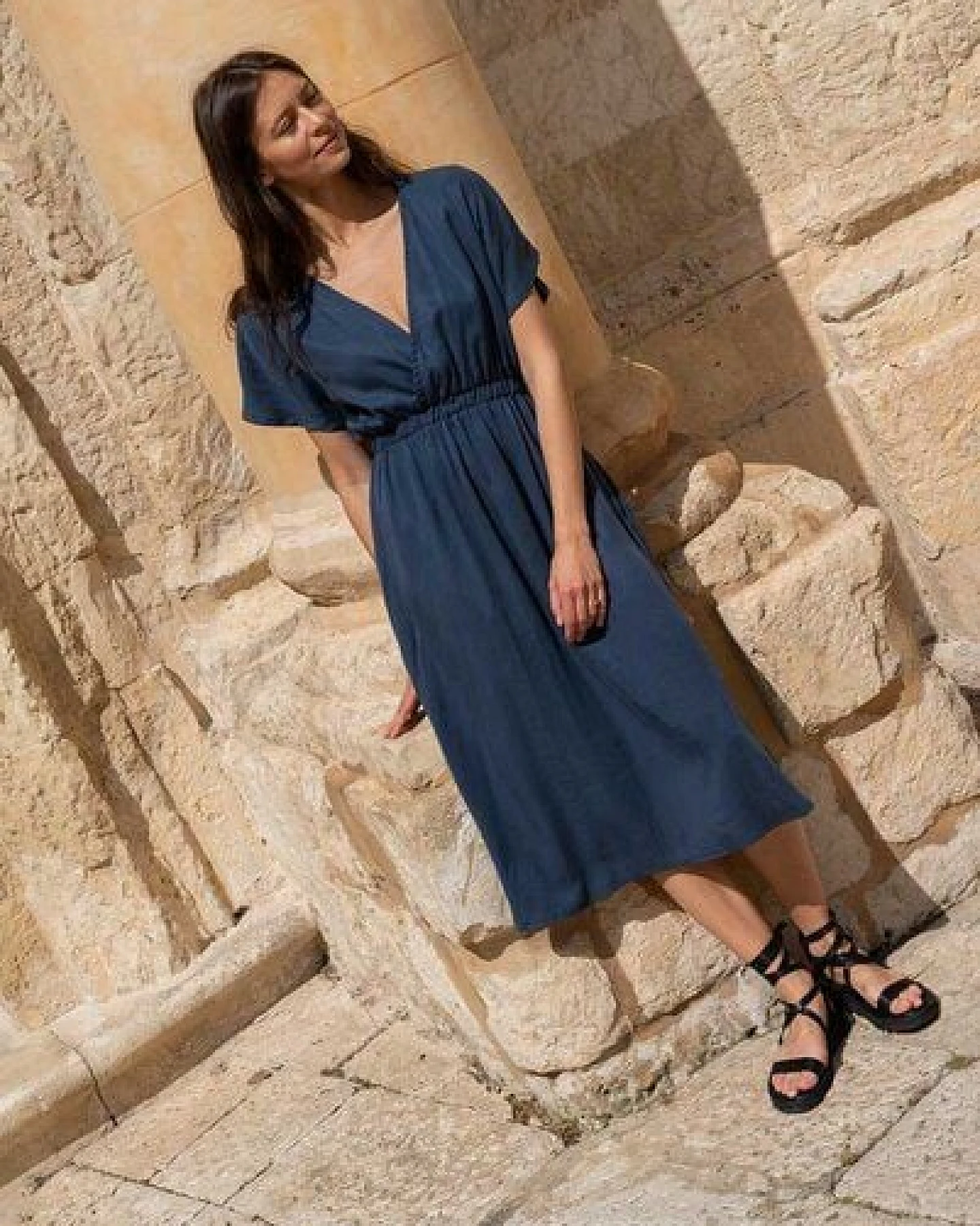 WiDDA berlin Kimonokleid JOAN in Rauchblau aus TENCEL® – Ansicht 4