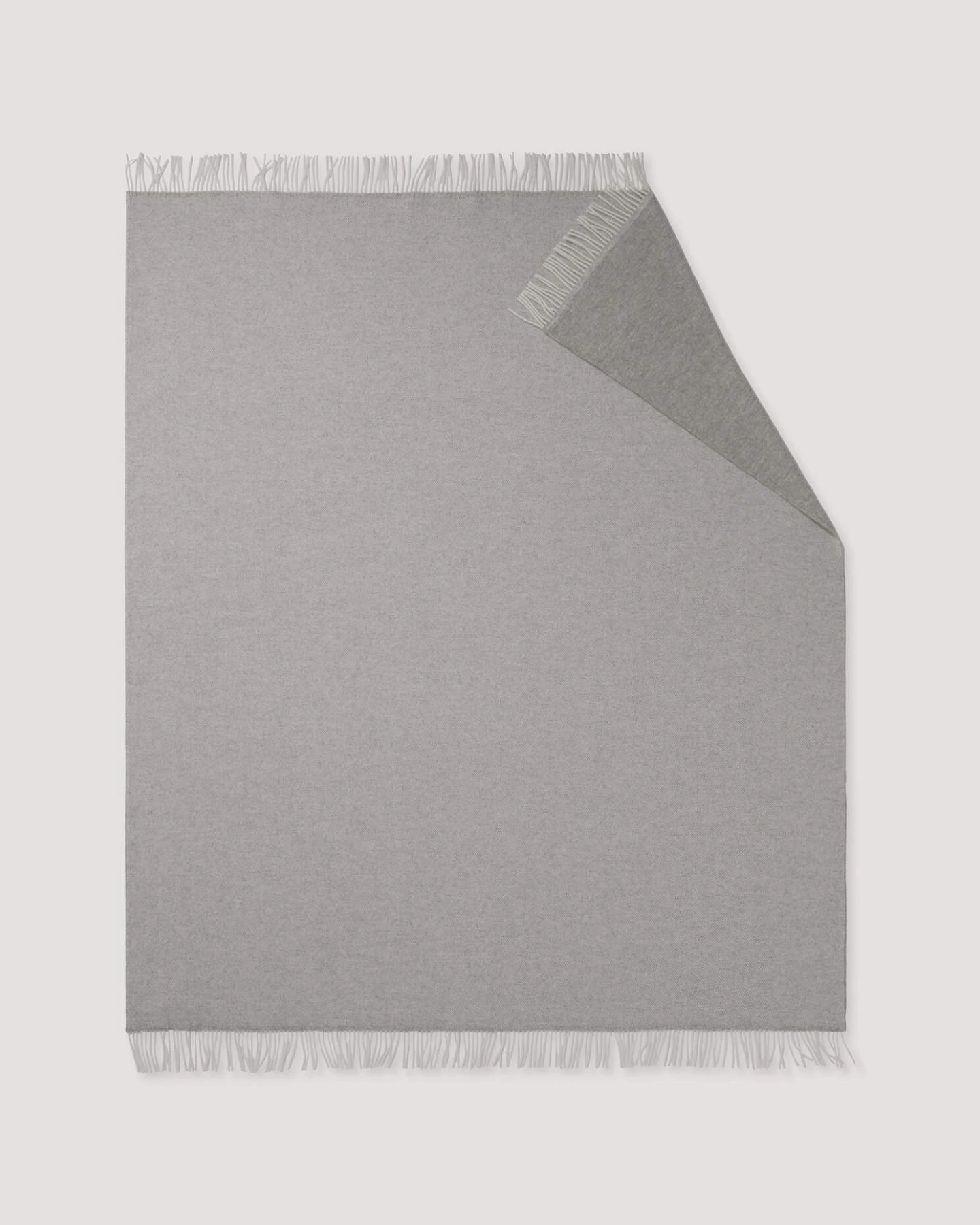 hessnatur Doubleface Plaid TOSID aus Bio-Lambswool - grau - Größe 130x180 cm – Ansicht 3