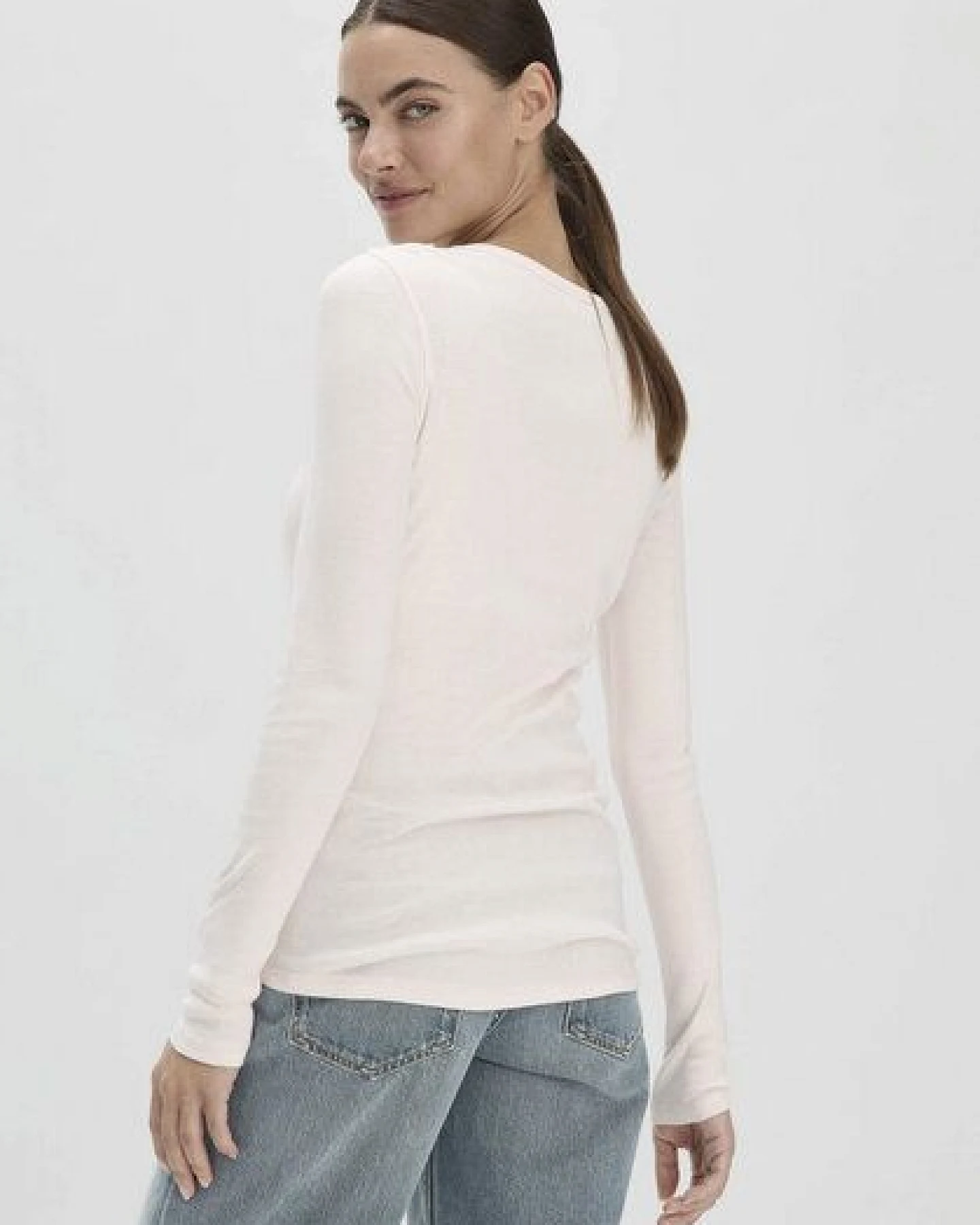 hessnatur Softrib Langarmshirt Slim aus Bio-Baumwolle mit TENCEL Modal – Ansicht 2