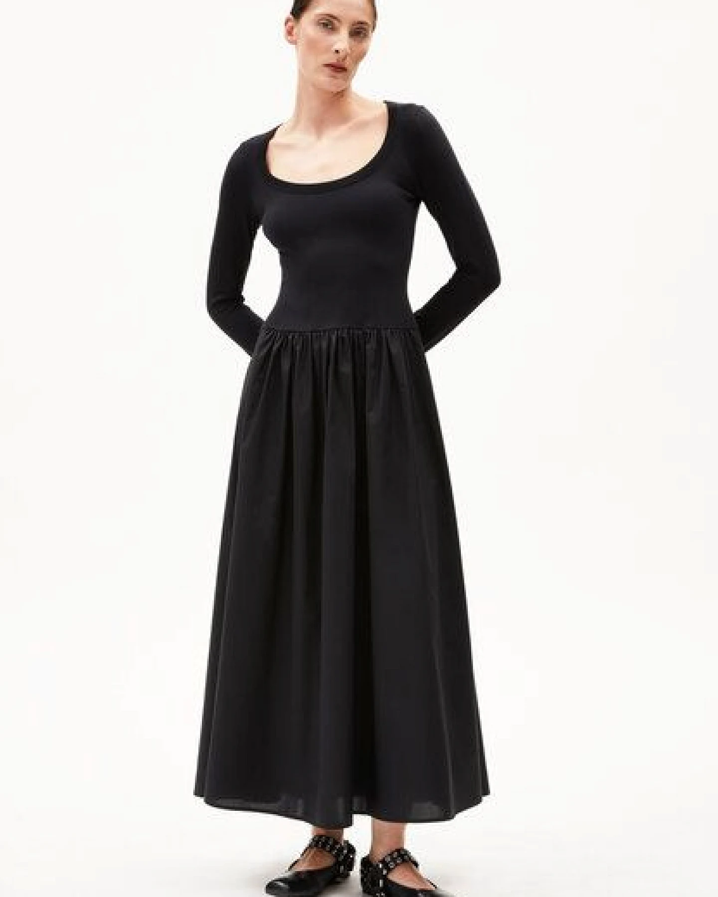 ARMEDANGELS VILARAA Damen Jerseykleid aus Bio-Baumwoll Mix – Ansicht 4