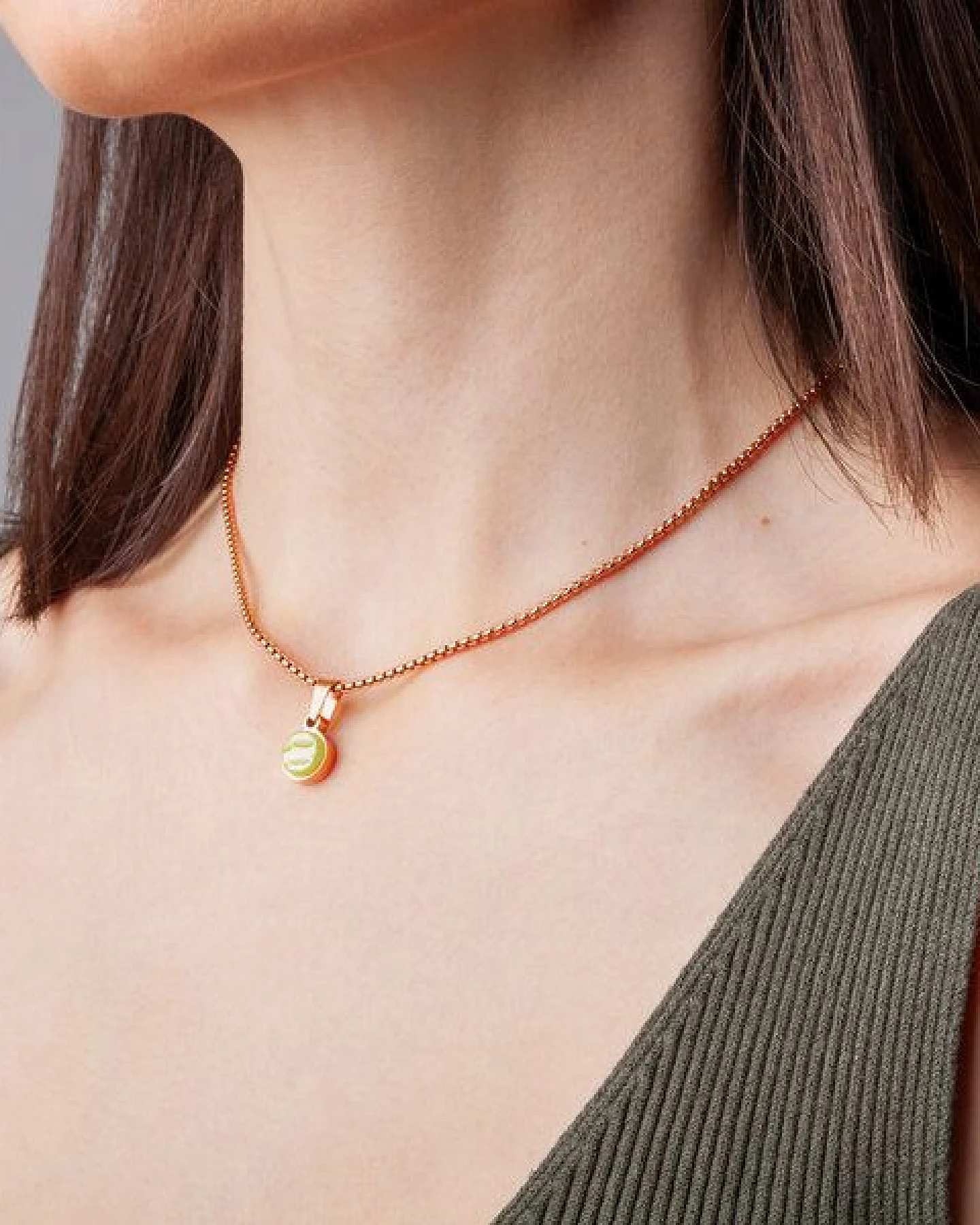 ALEXASCHA Kurze Kette mit Anhänger – Ansicht 2