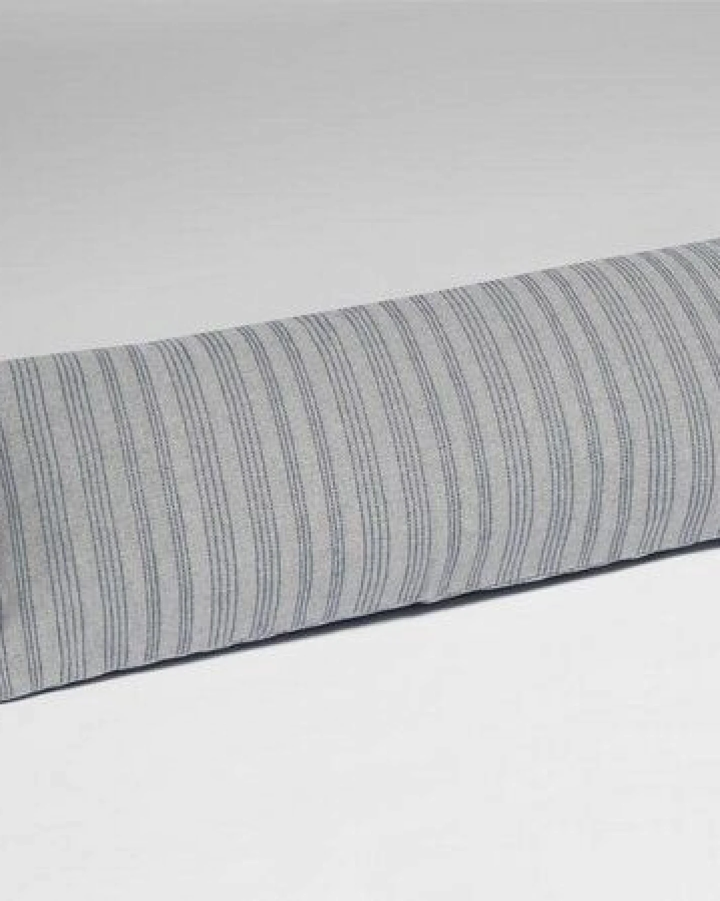 Kissenbezug Velvet Stripe "Yumeko" aus Flanell – Ansicht 2