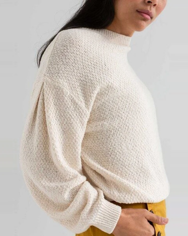 TWOTHIRDS Pullover Llombards – leichter Strick mit Ballonärmeln