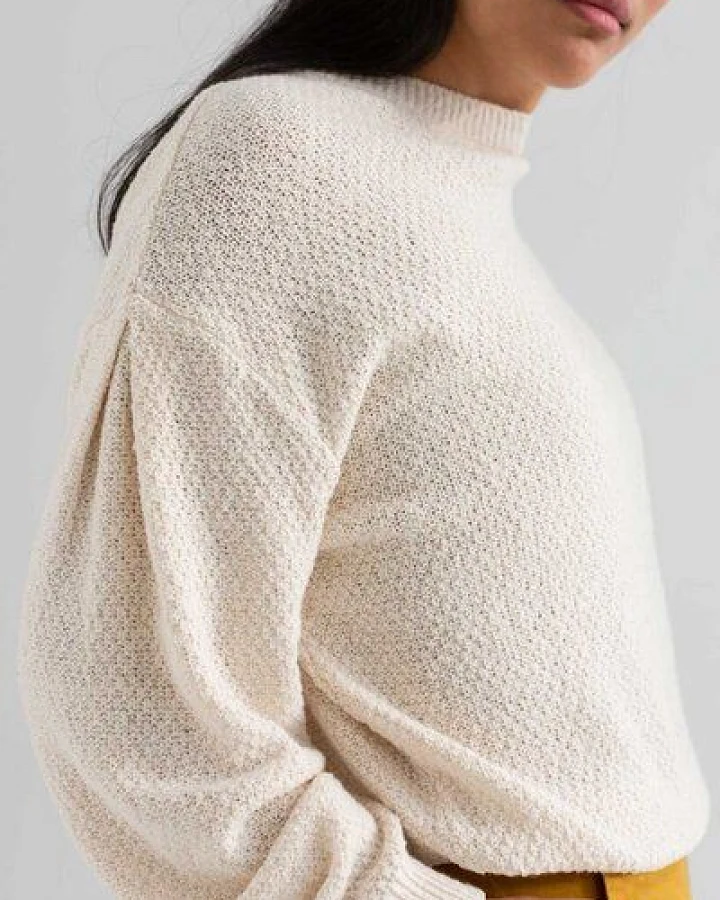 TWOTHIRDS Pullover Llombards – leichter Strick mit Ballonärmeln