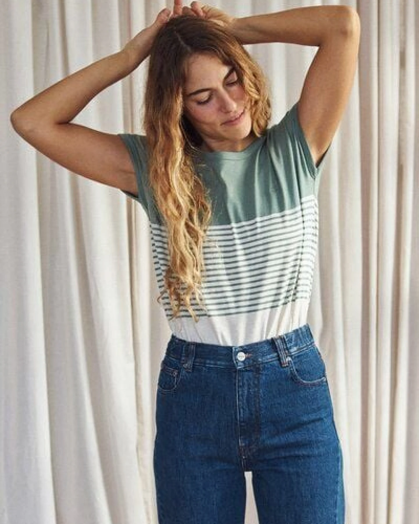 TWOTHIRDS T-Shirt Molène Sage Green aus Bio-Baumwolle – Ansicht 2