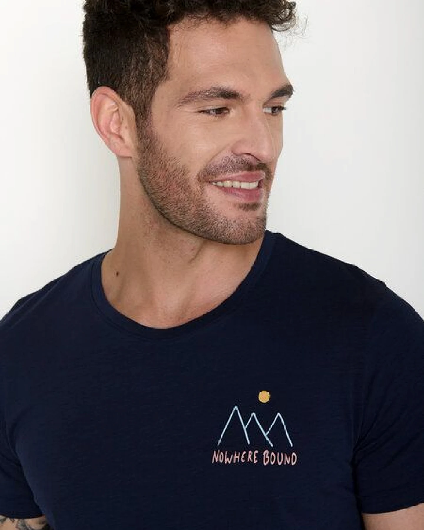 GREENBOMB Nowhere Bound Spice - Sportliches T-Shirt aus Bio-Baumwolle / hochwertiger Print / GOTS / Fair & Vegan – Ansicht 2