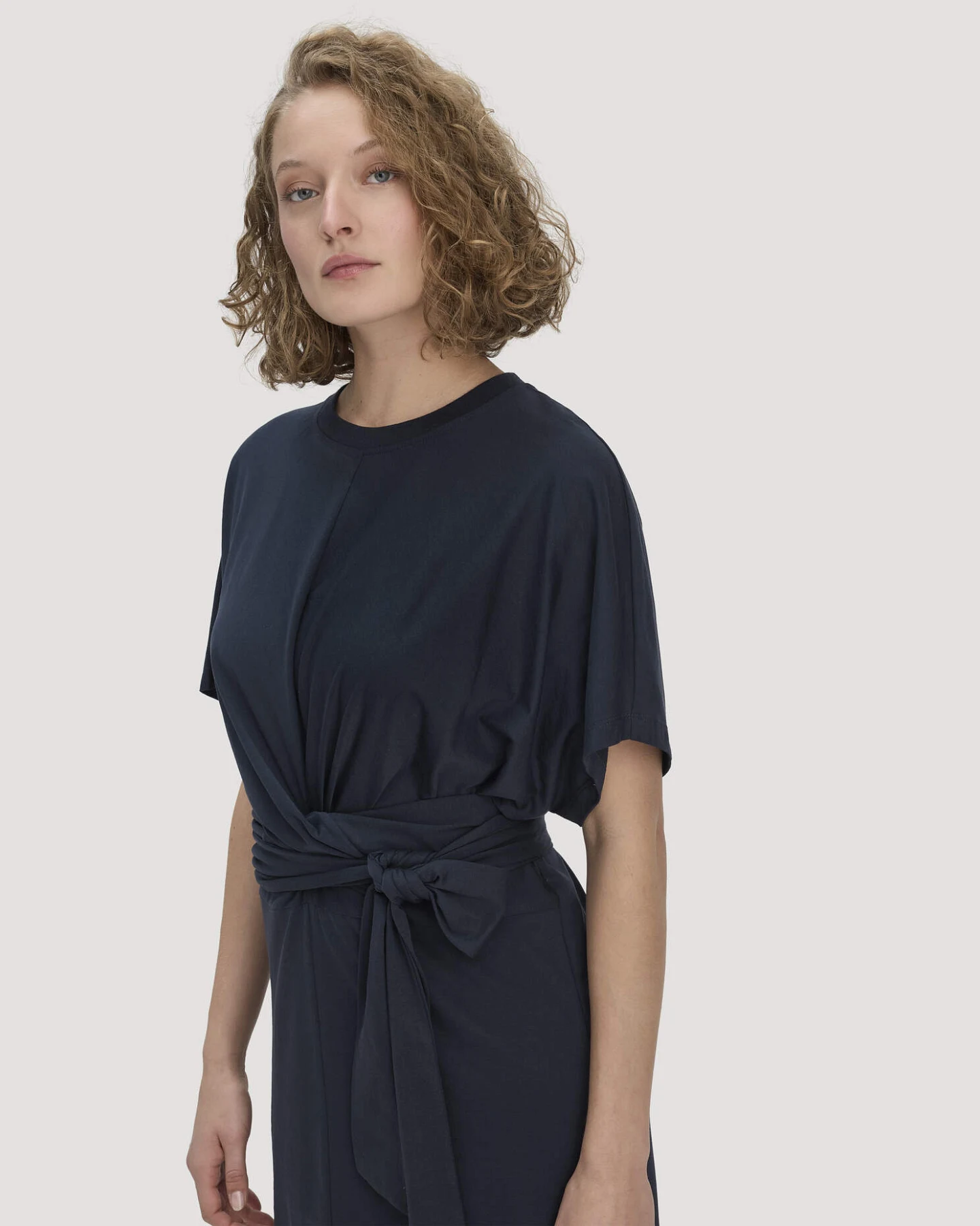 hessnatur Damen Jersey Kleid Midi Oversize aus Bio-Baumwolle - blau - Größe 46 – Ansicht 3