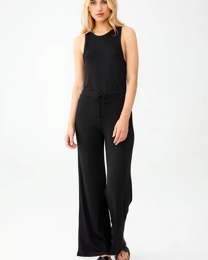 Bambus-Hose Modell: Julia
