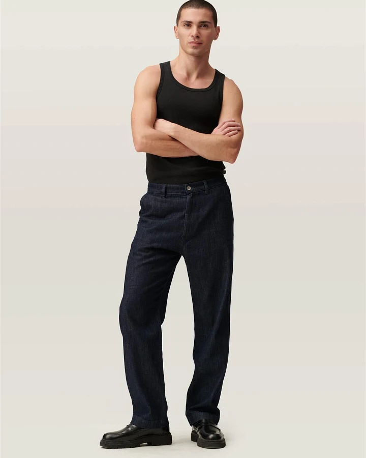 Baumwoll-Hanf-Chino Relaxed Fit Modell: Loom