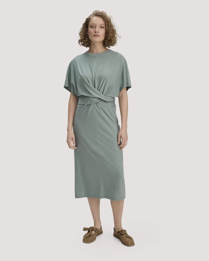 hessnatur Damen Jersey Kleid Midi Oversize aus Bio-Baumwolle - grün - Größe 34
