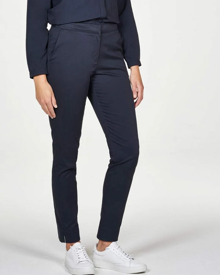 Chino Modell: Lea