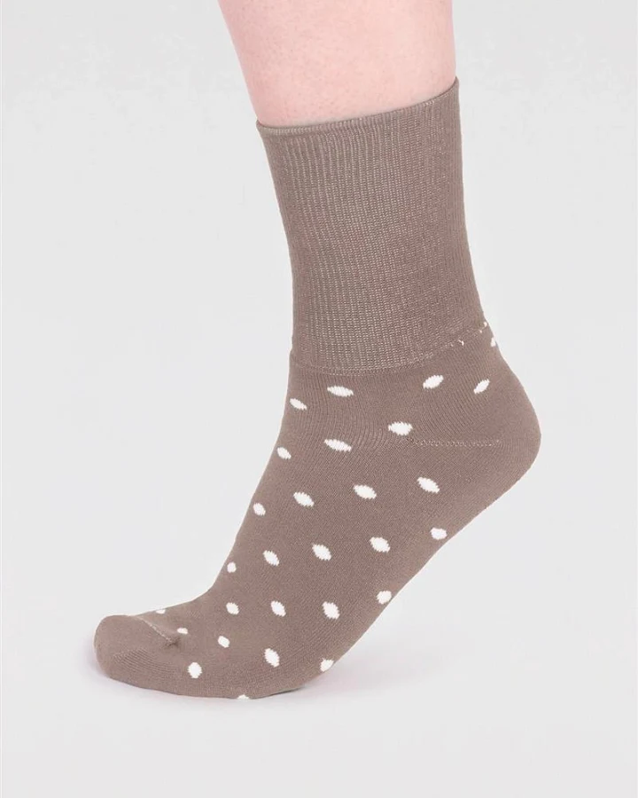 Socken Modell: Amara Spot Walker GOTS
