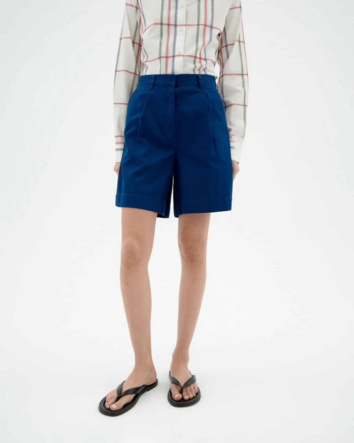 Hanf Shorts Modell: Lia