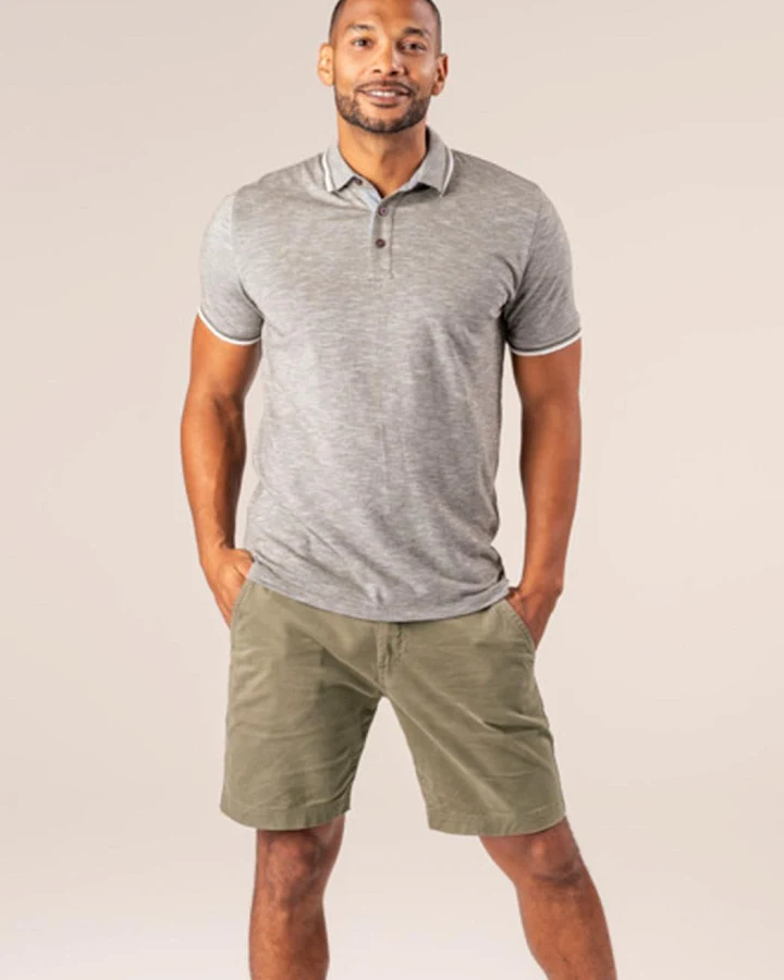 Produktseite: Shorts Modell: Mika