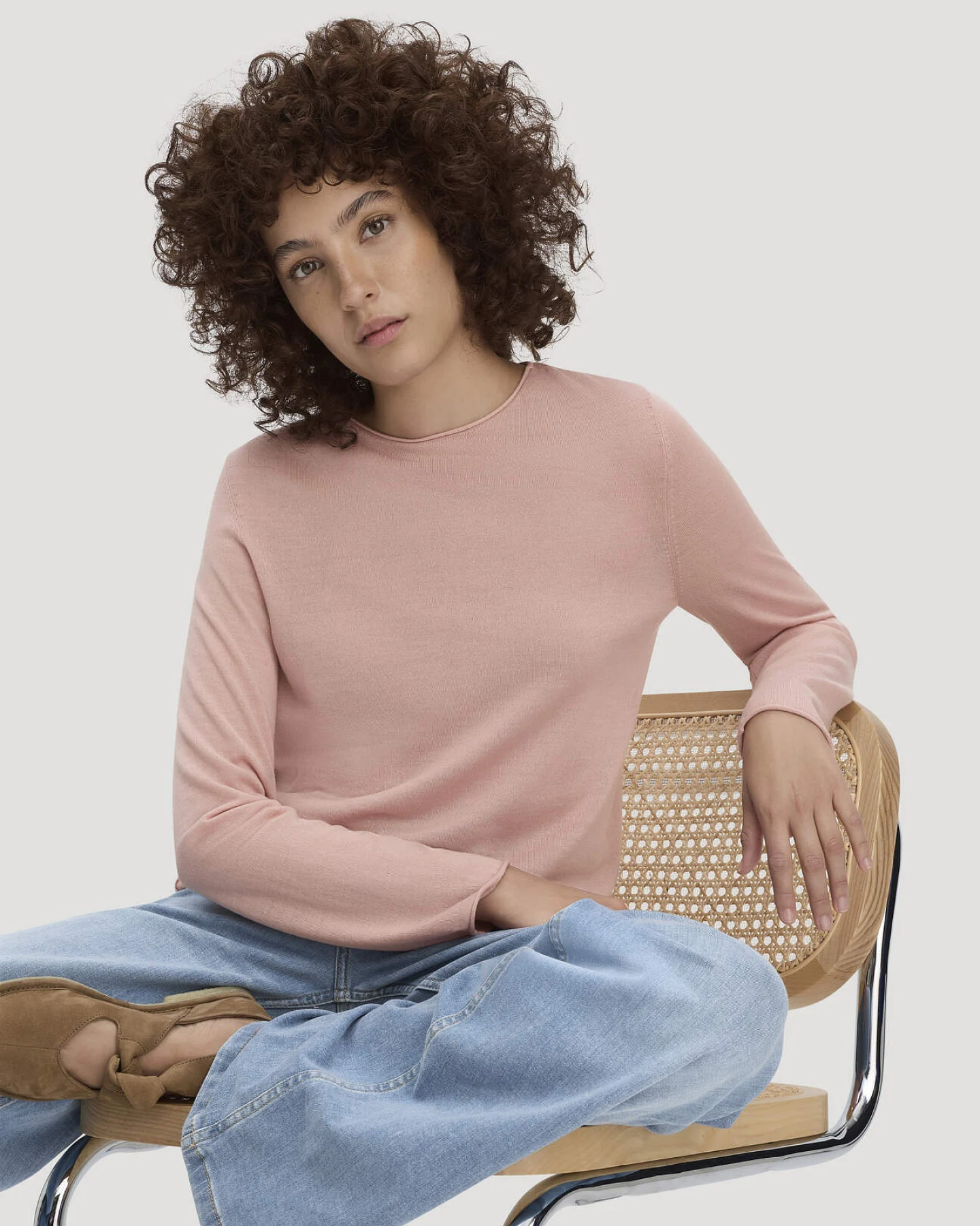 hessnatur Damen Strick Pullover Regular aus Bio-Merinowolle - rosa - Größe S – Ansicht 4