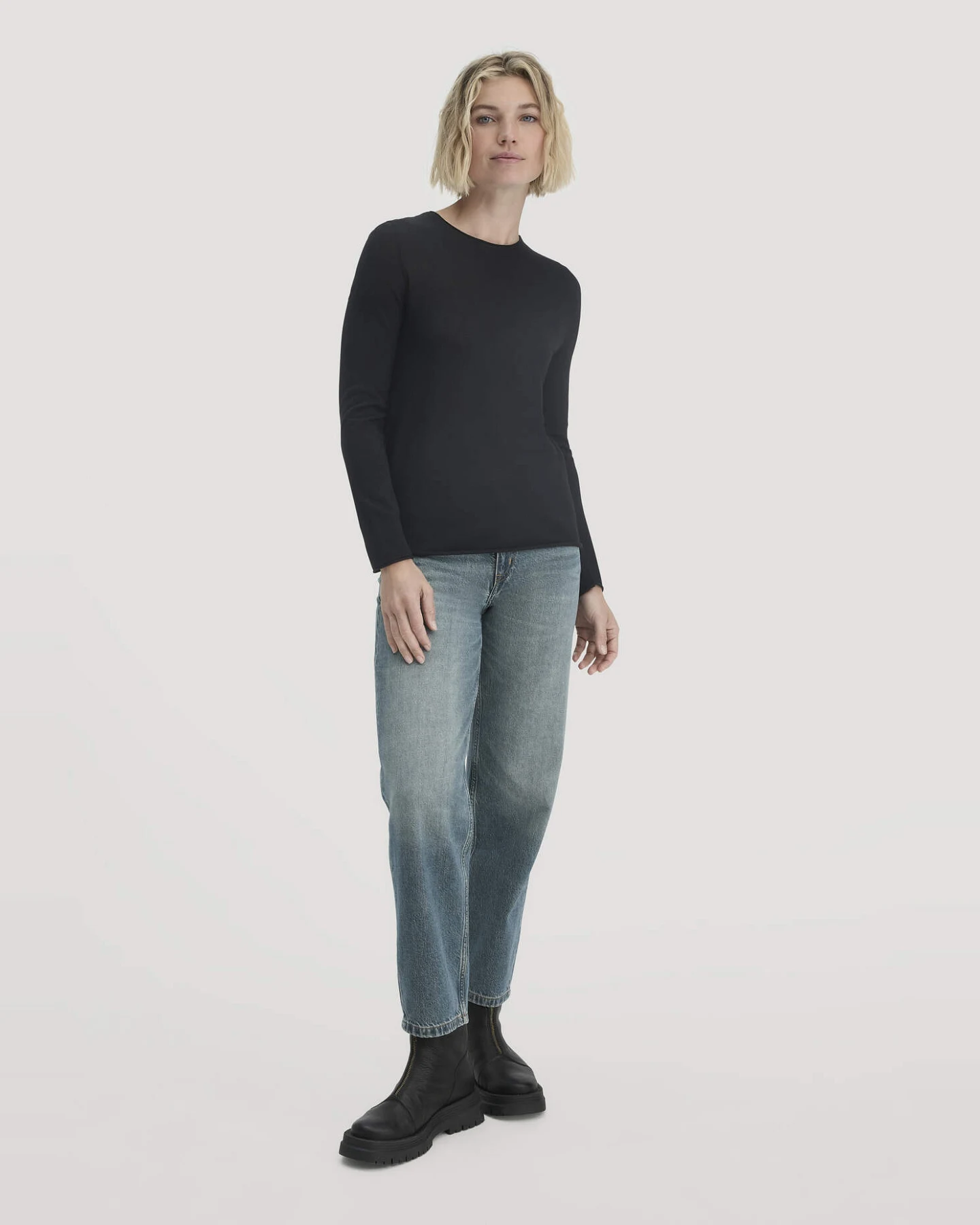 hessnatur Damen Strick Pullover Regular aus Bio-Merinowolle - schwarz - Größe S – Ansicht 2