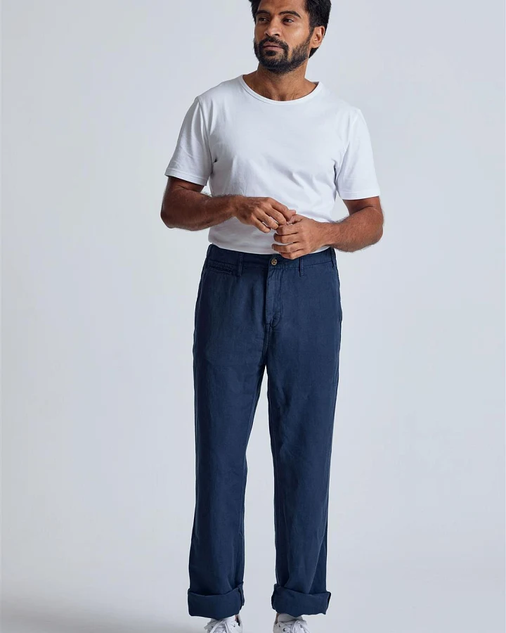 Leinen Chino Relaxed Fit Modell: Bird