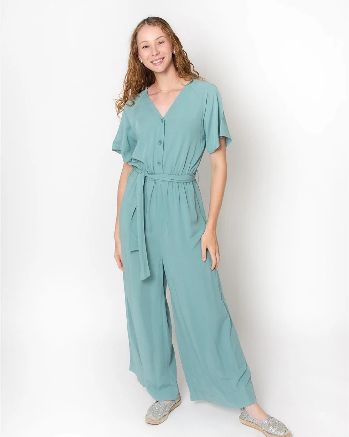 Ecovero Jumpsuit Modell: Thea