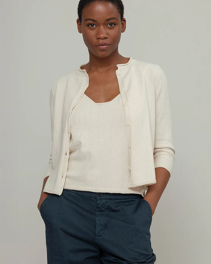 Halbarm Cardigan Modell: Leda